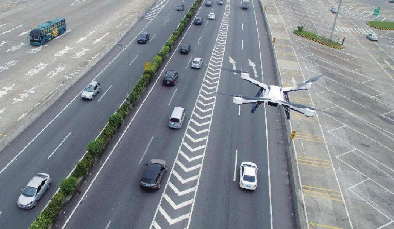 Algorithm for low-altitude control with traffic control