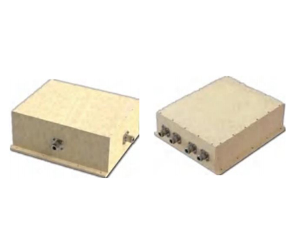 Broadband power synthesizer/distributor